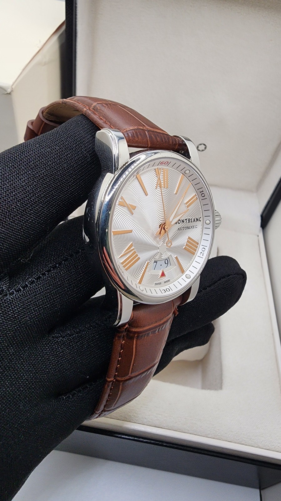 Montblanc Star 4810 Date Automatic 7102 Silver Dial 40mm w/ Box 105858