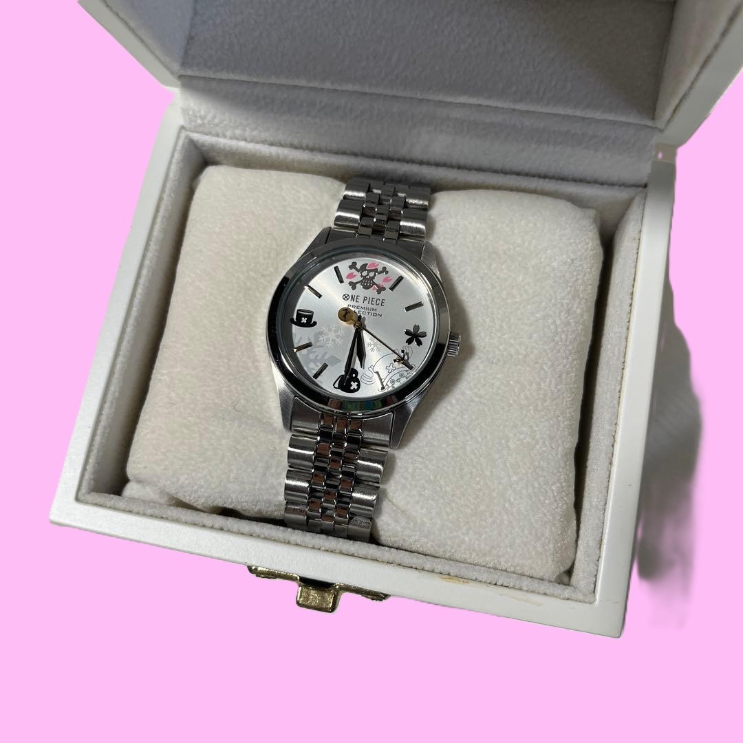 ONE PIECE Tony Tony Chopper Watch Sakura Memories Limited Edition Official Box