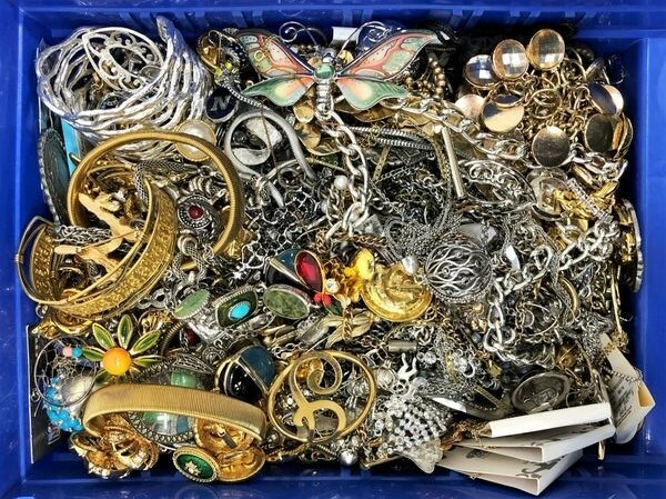 5 + Lb Pounds Unsorted Jewelry Making Craft Lot W/ Wearable Resell Mixed In Junk