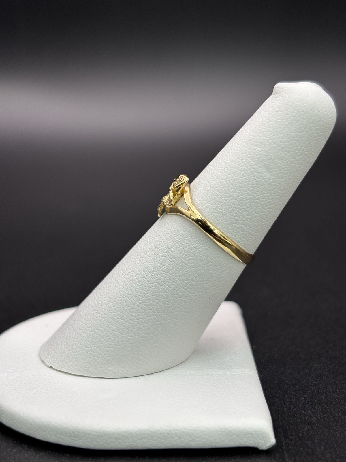 10k Solid Gold Ring Flower