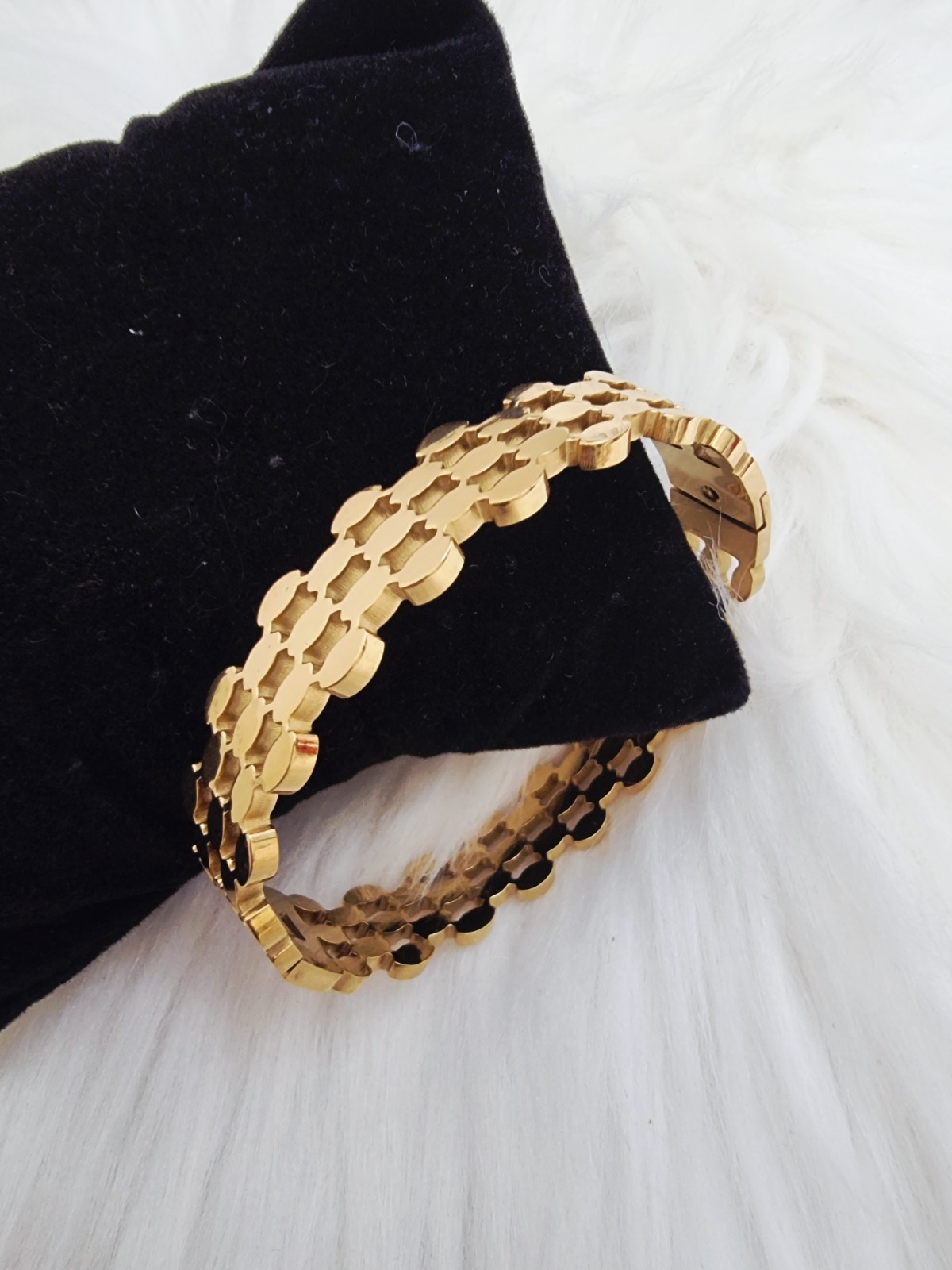 Luxe Gold Chain Bangle – Bold Oval & Rectangle Links Bracelet