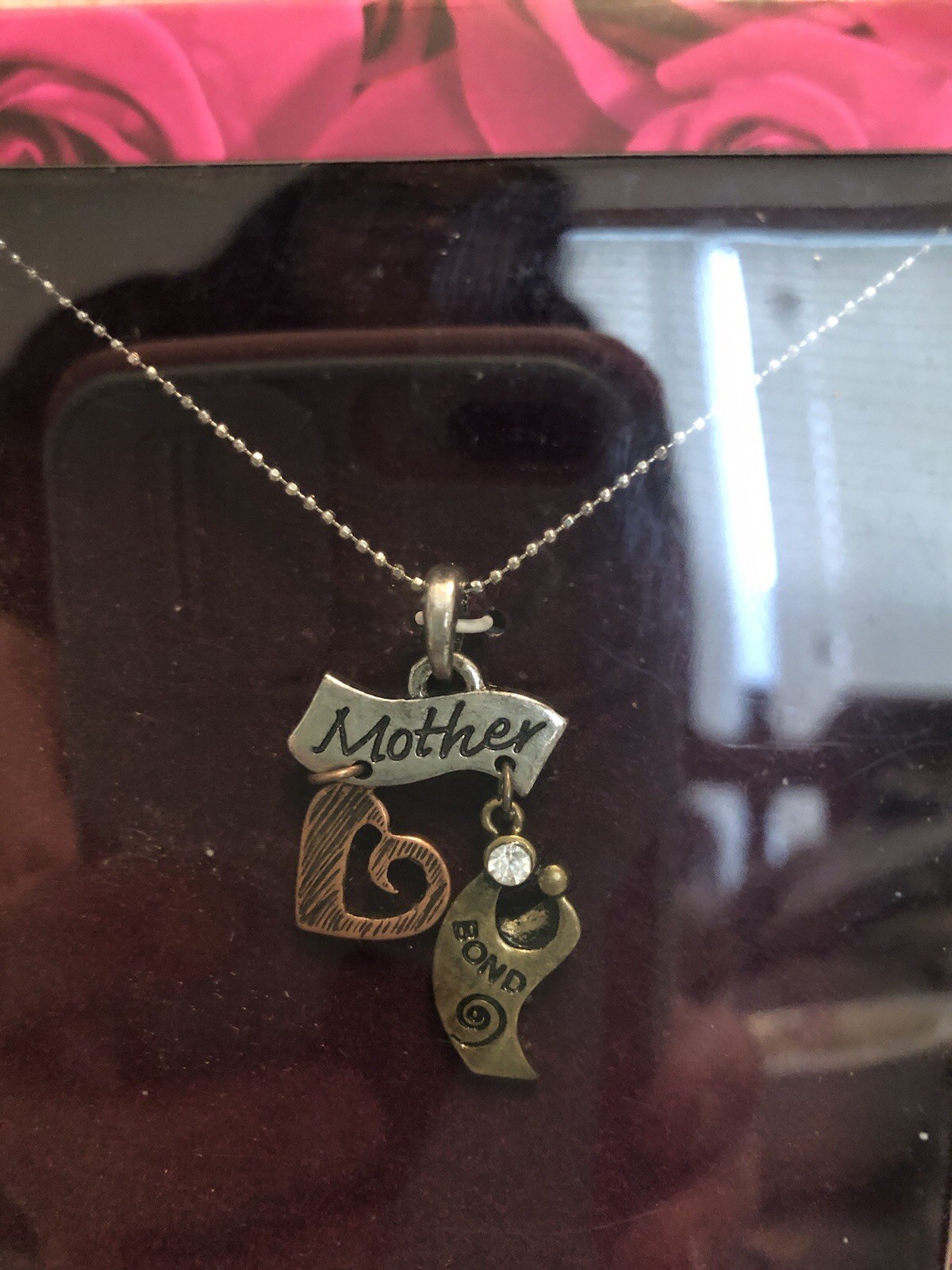 Mother Gift Box Necklace . New