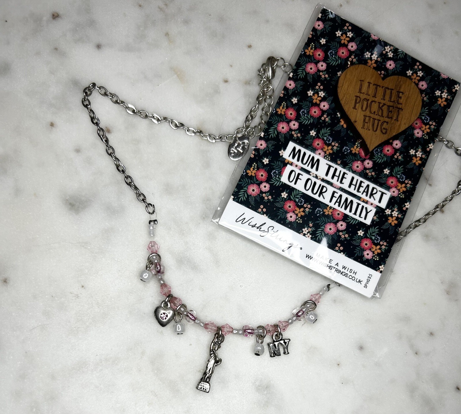 Cool Jewels Signed New York City NYC Charm Necklace Pink Pocket Hug Wood Gift 28
