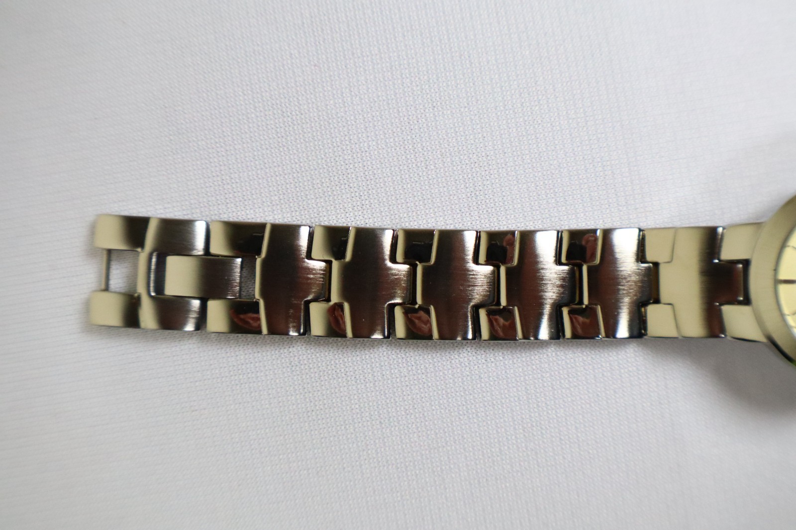 Timex Watch NIB Silver Tone Bracelet Band Needs New Battery ONE YEAR WARRANTY