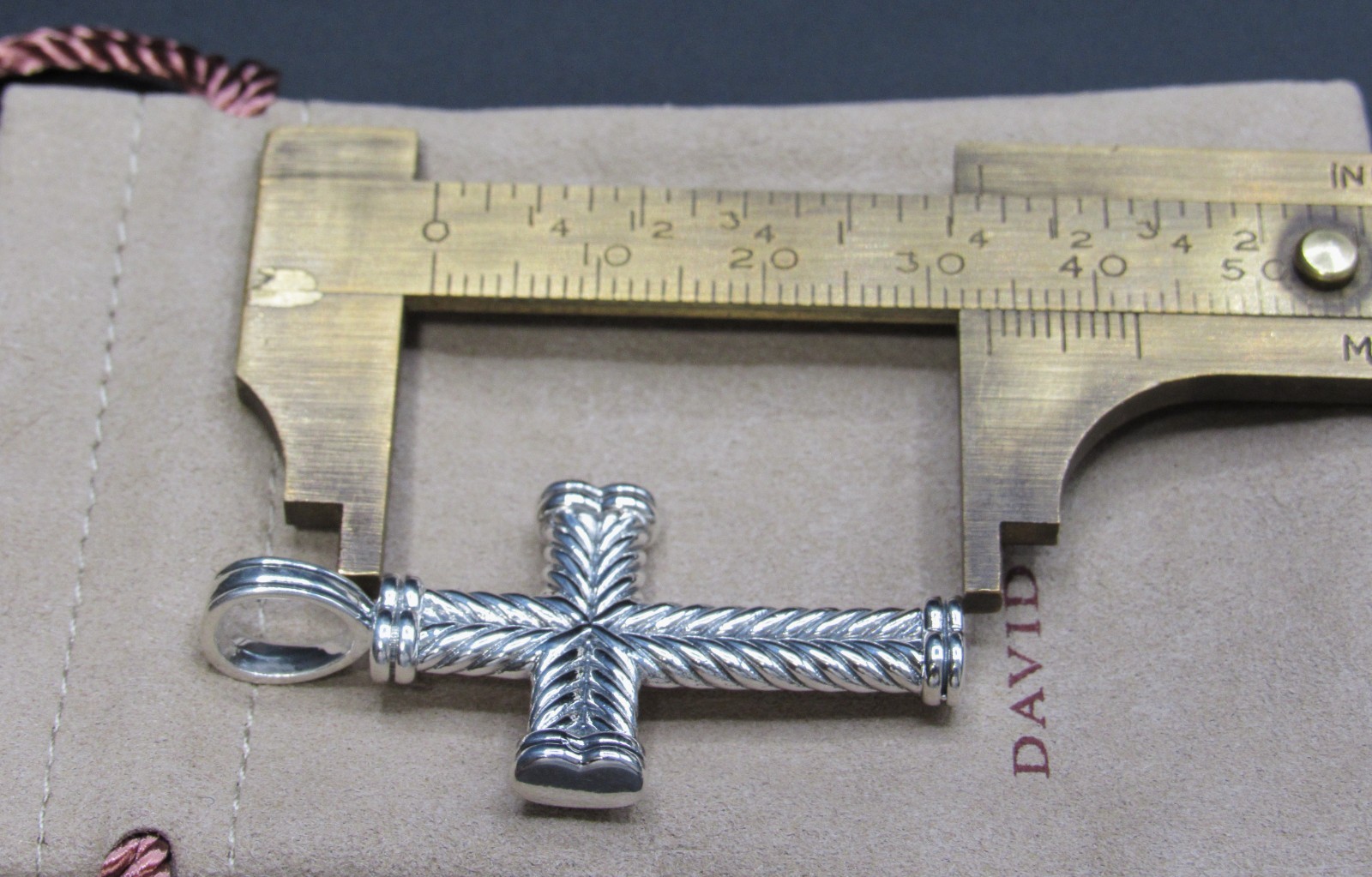 DAVID YURMAN CROSS CHEVRON PENDANT