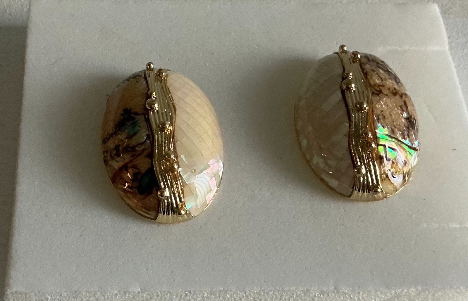 Vintage 1980s Oval Statement Clip On Earrings Mother of Pearl & Tortoise