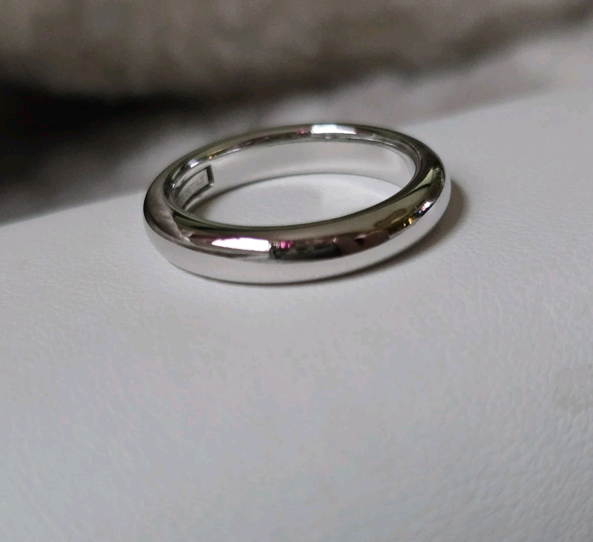 Andiamo Ross Simons 14k White Gold Resin shiny puffy wedding smooth band ring
