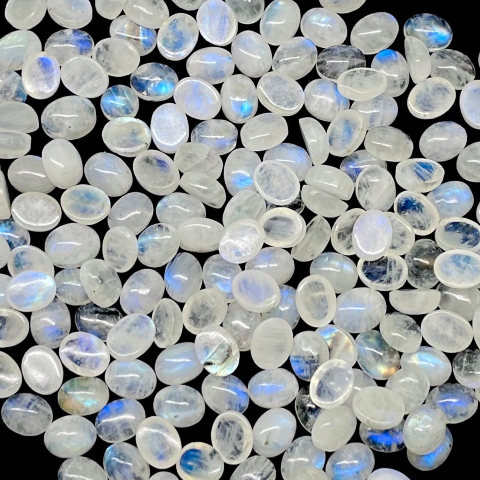 50 Pcs Natural Rainbow Moonstone 9x7mm Oval Blue Shines Cabochon Gemstones Lot