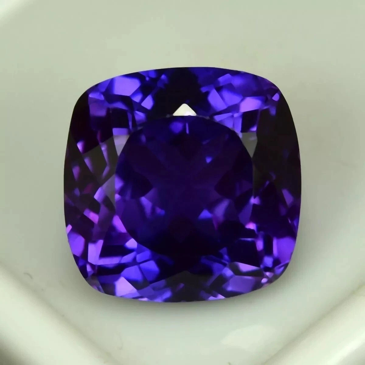 Untreated Natural Kashmiri BLUE Sapphire 10.10 Ct Certified Loose Gemstone