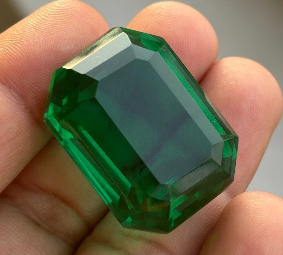 97 Ct Natural Green Emerald Emerald Cut CERTIFIED Colombian Loose Gemstone 6YHE