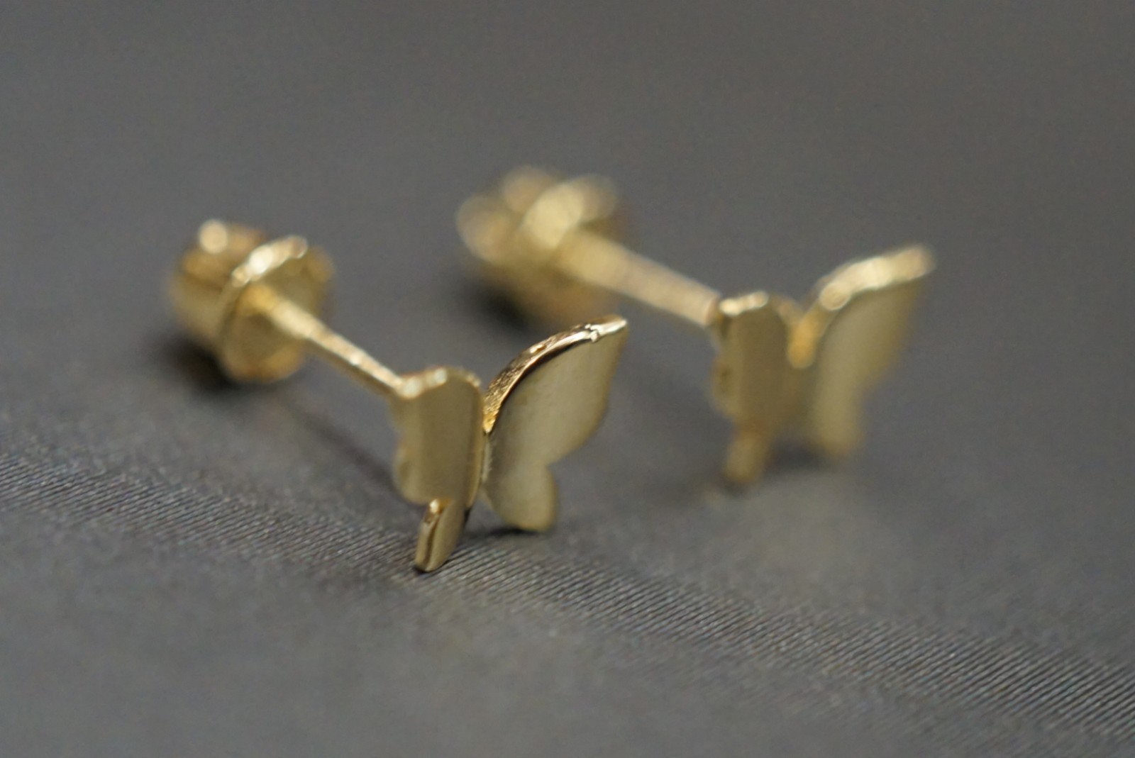 14K Solid Yellow Gold Women Children Polished Butterfly Screw Back Earring.