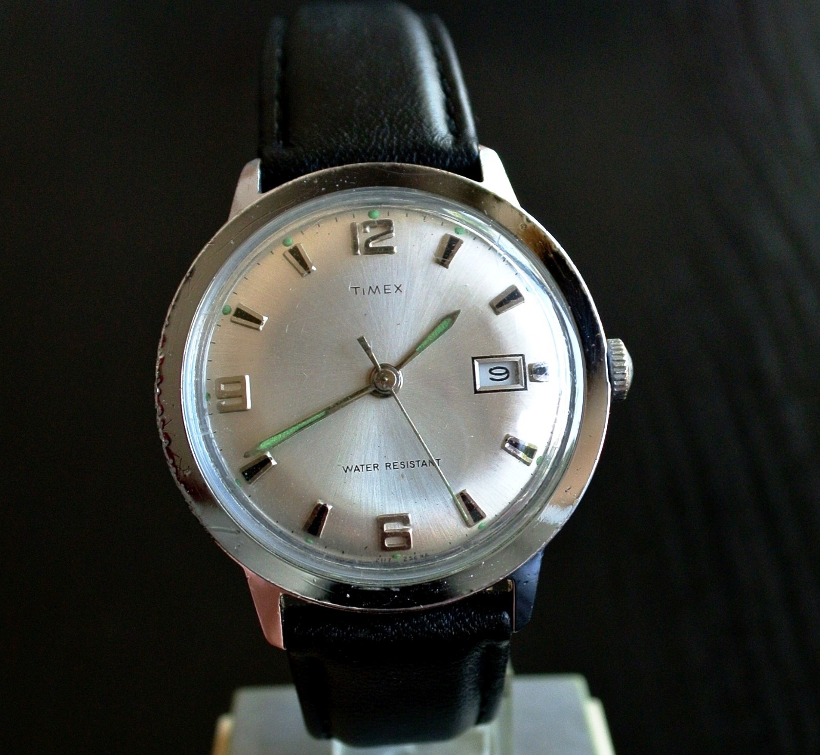 VINTAGE TIMEX 1969 SPORT DATE MECHANICAL WIND UP MEN’S SILVER BLK LEATHER WATCH
