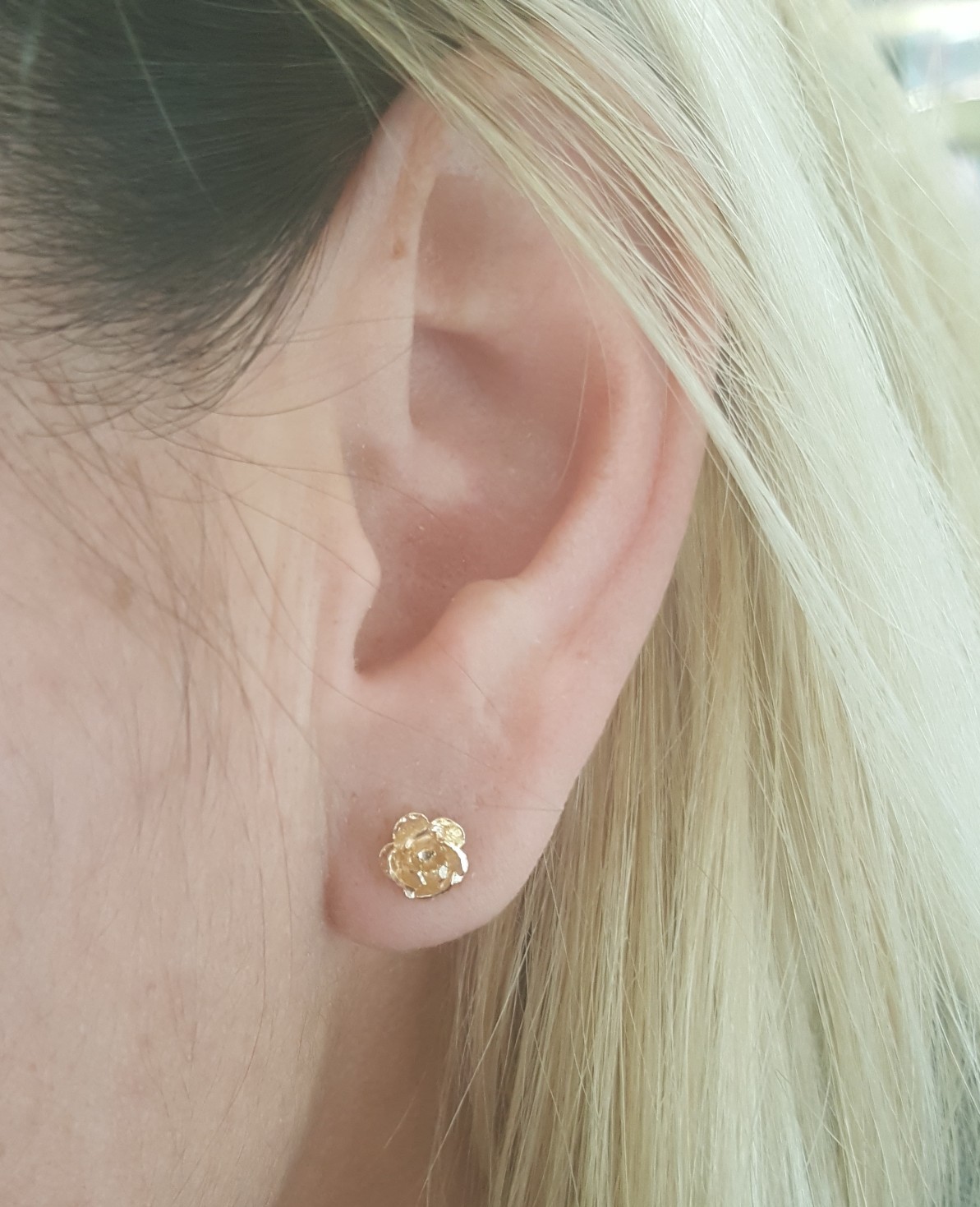 14k Solid Yellow Gold Rose Flower Stud Earrings Push Back 7 MM