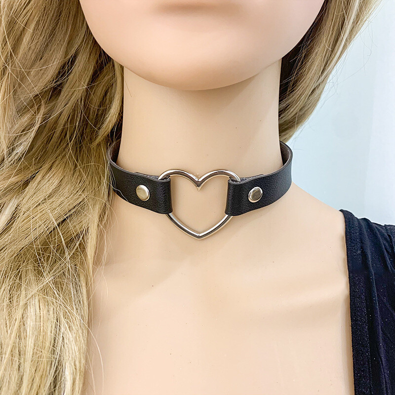 PU Leather Choker Necklace Adjustable Heart Chain Neck Collar Gothic Punk Gift