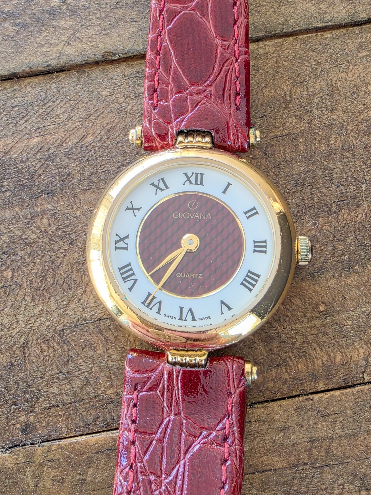 RARE GENUINE GROVANA OF SWITZERLAND WATCH ROUND LATIN DIAL VINTAGE 90s