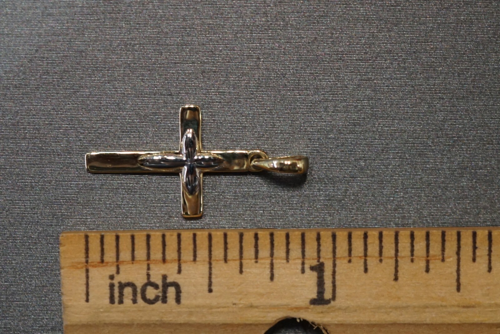 14K Solid Yellow Gold Two Tone Polished 0.9″ Small Crucifix Cross Charm Pendant.
