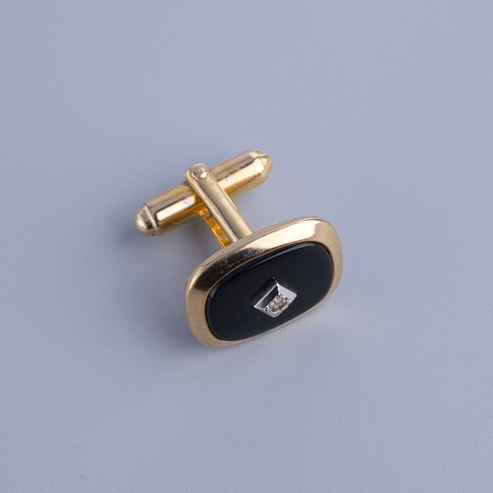 Vintage Black Onyx-Style Single Cufflink – 14K Gold Plated