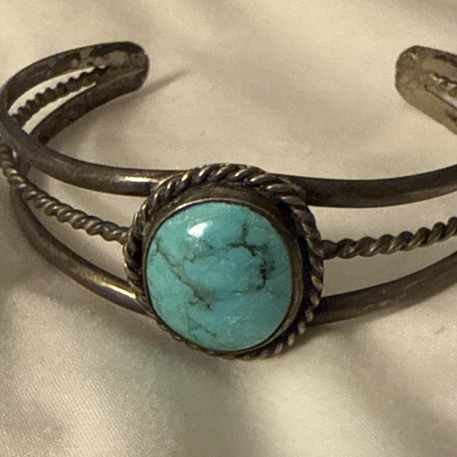 Silver Tone Turquoise Oval Bezel Adjustable Cuff Bracelet, Unisex Adults