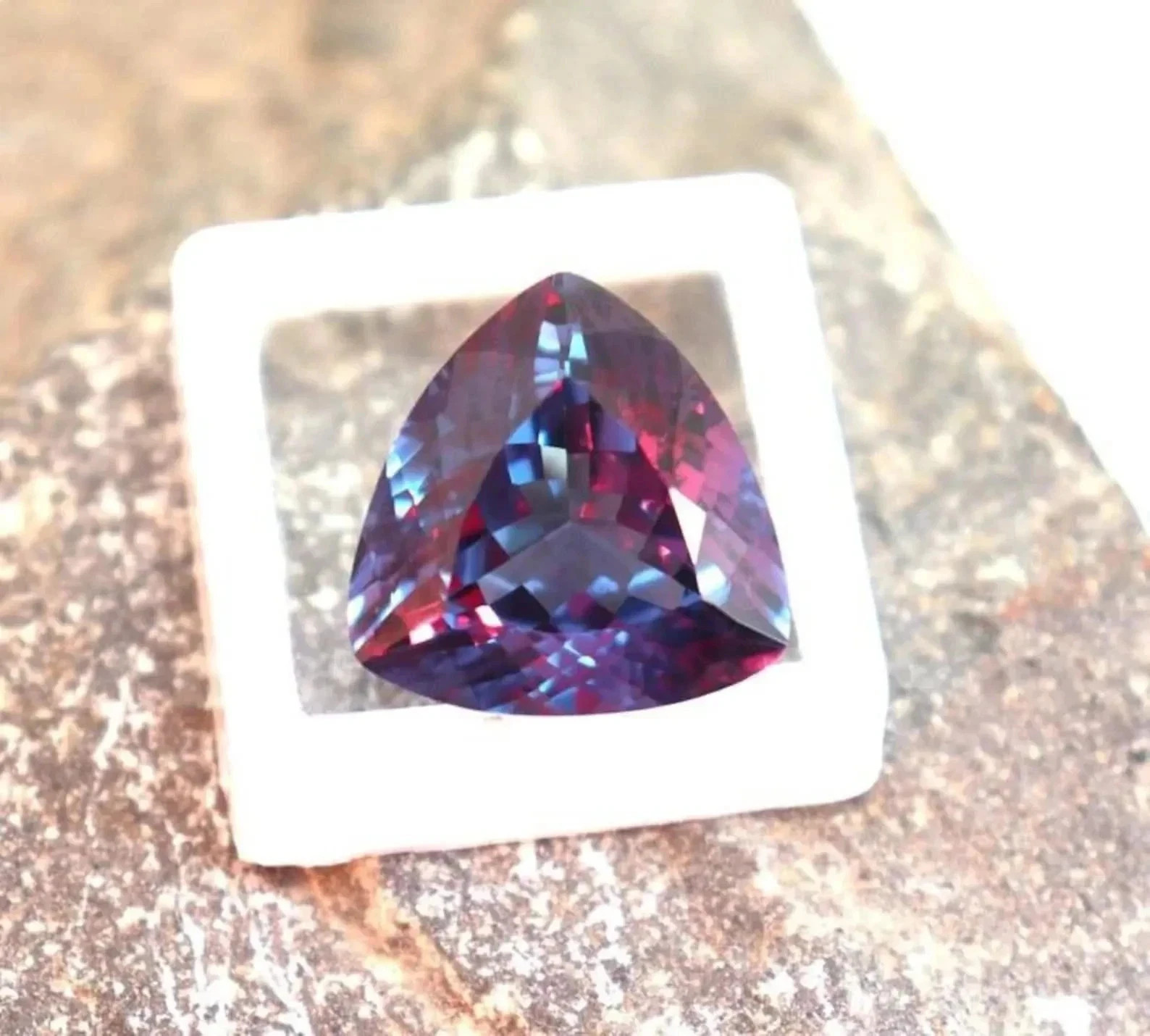 10 CT Russian Natural Alexandrite Color Change Trillion Cut Certified Gemstone