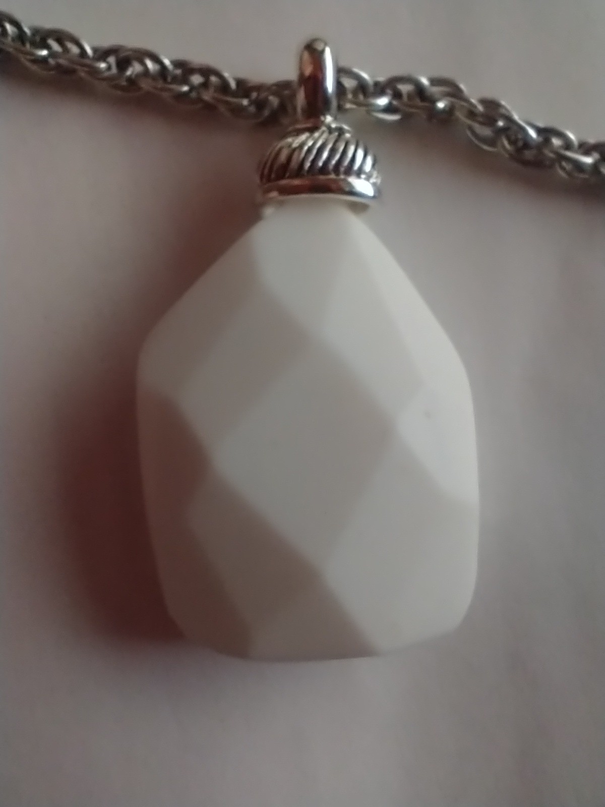 22 Inch Adjustable Chain Necklace With White Pendant + Free Gift