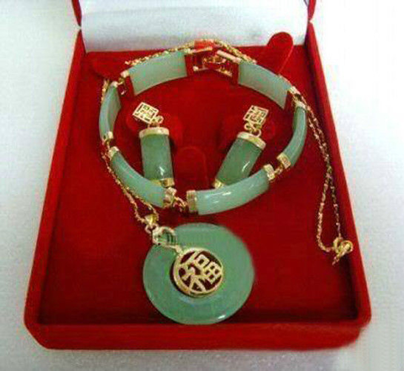 NATURAL GREEN JADE JADEITE CIRCLE DONUT PENDANT NECKLACE BRACELET EARRINGS SET