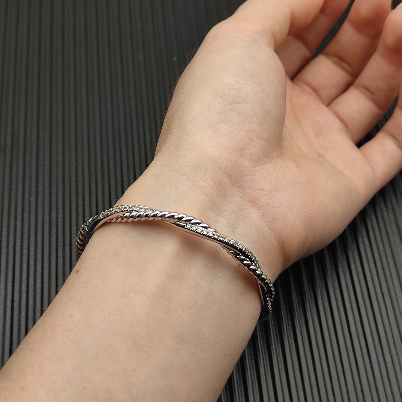 David Yurman 4.4mm Petite Infinity Bracelet Sterling Silver with Diamonds Medium