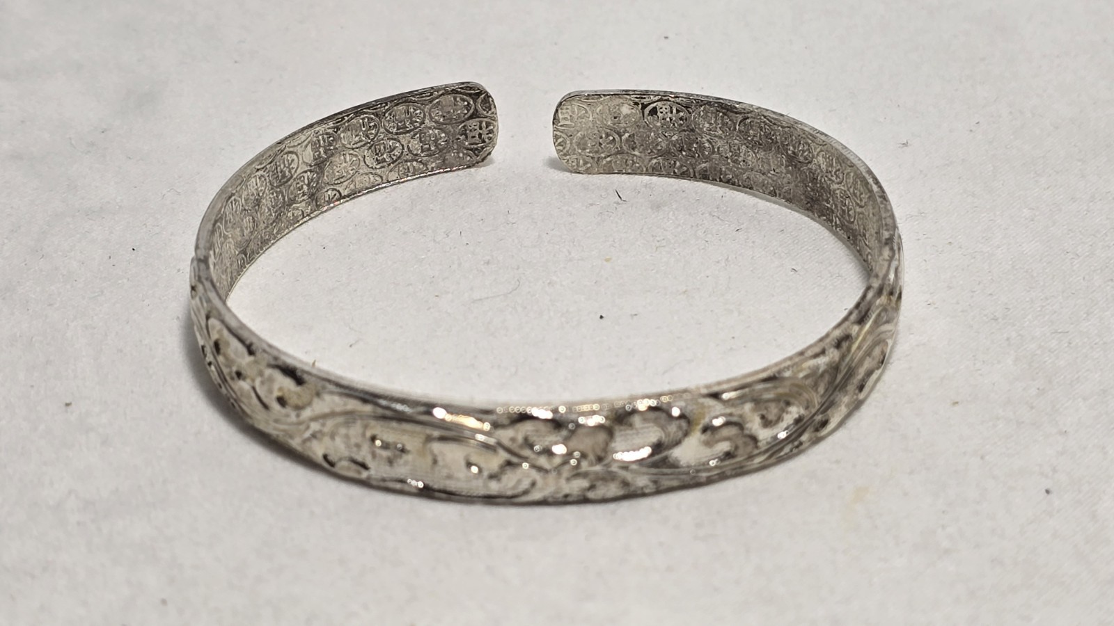 VINTAGE Pure 999 Fine Silver Women’s Cuff Bracelet 0.67 Oz.