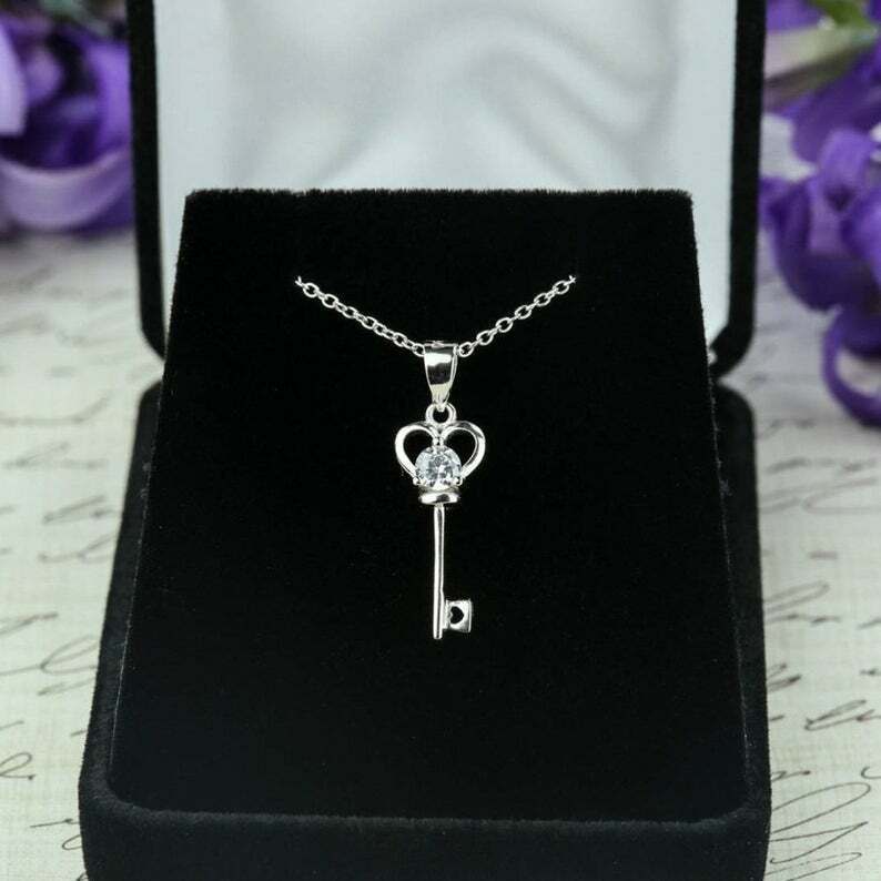 1Ct Round Cut Simulated Diamond Stunning Key Shape Pendant 14k White Gold Plated