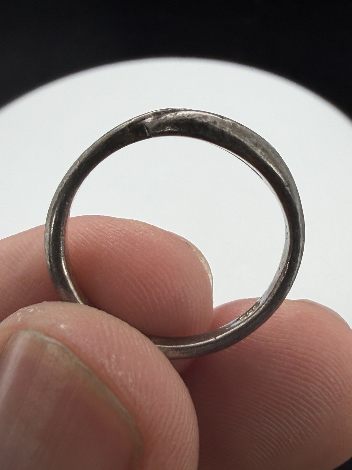 925 Sterling Silver Vintage Dark Tone Open Smooth Band Ring Size 6