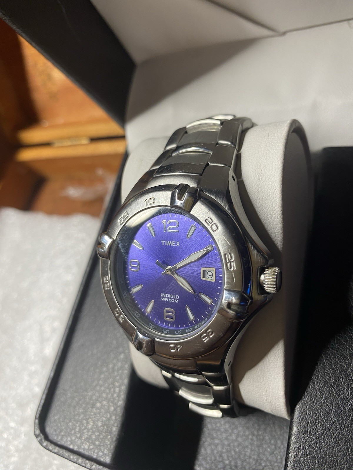 Timex Indiglo WR 50M Blue Sunburst Dial Quartz Date Stainless Bracelet