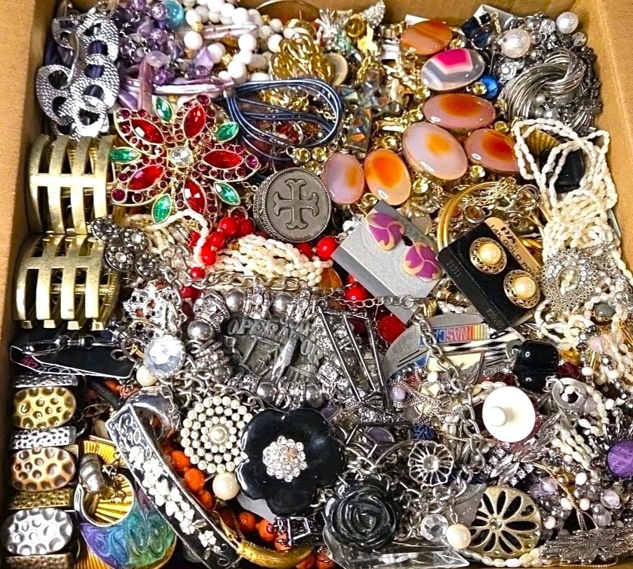 Tangled Jewelry Lot 3 Lbs Unsorted Unsearched Vintage & Modern Junk & Resale