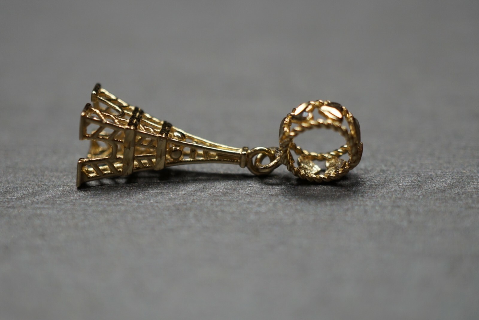 14K Solid Yellow Gold 0.8″ Diamond Cut Tiny Paris Eiffel Tower Charm Pendant.