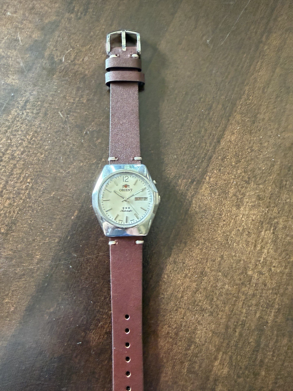 Vintage Orient Three Star Automatic Day Date Runs Great Silver Dial Japan