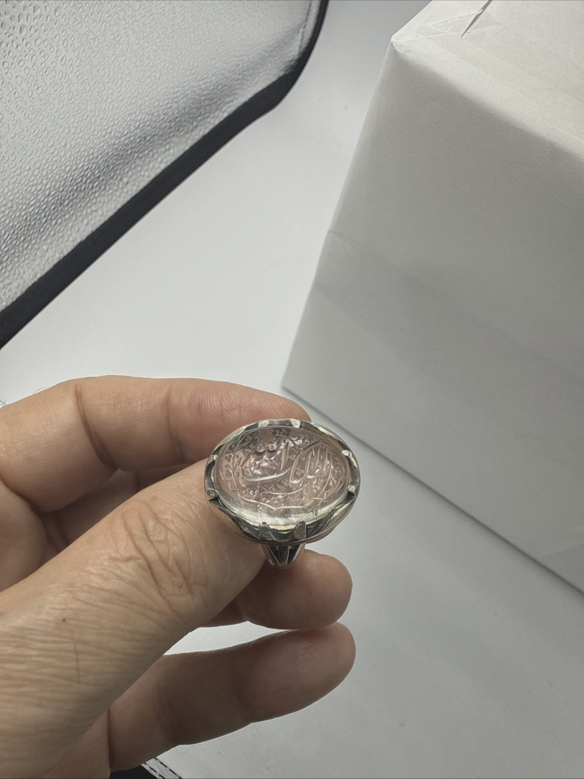 HAND ENGRAVED MEN’S RING مُلكُ الله ON A DOUR NAJAF نقش يدوي على النجف