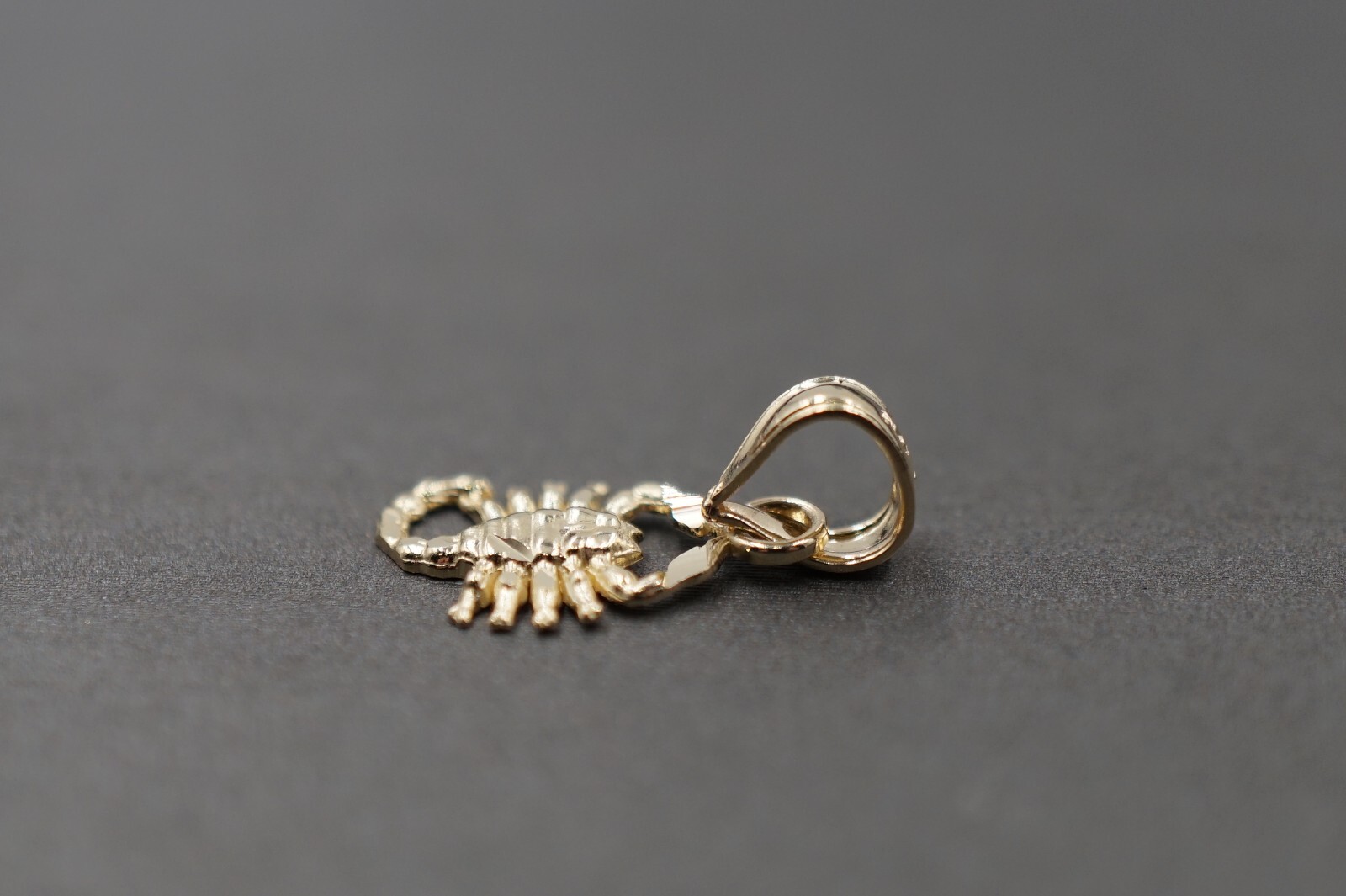 10K Solid Yellow Gold 0.65″ Super Tiny Diamond Cut Scorpion Charm Pendant.