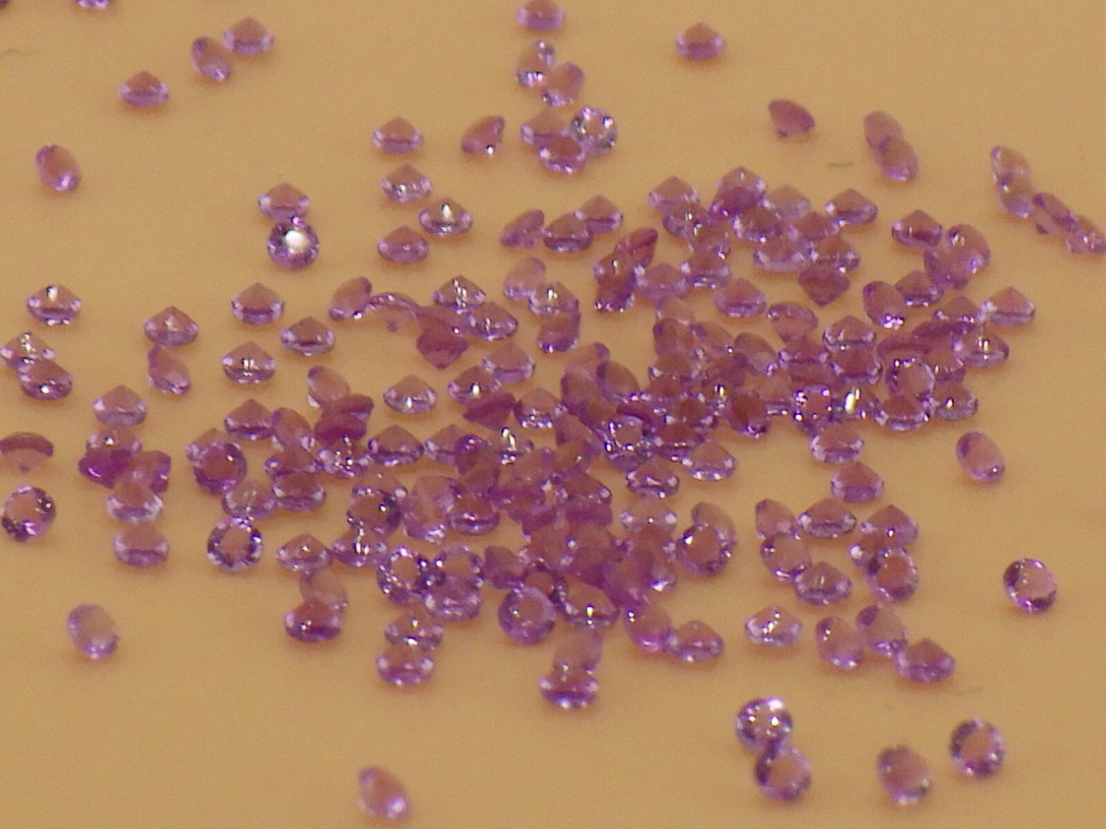 0.9mm Purple Amethyst lab-grown round loose gemstone – Lots of 10