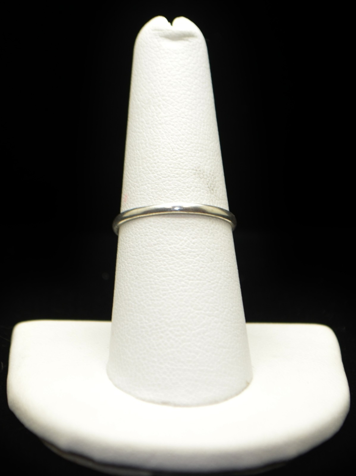 Sterling Silver Thin Smooth Band Ring SZ 7.5 #FMH260
