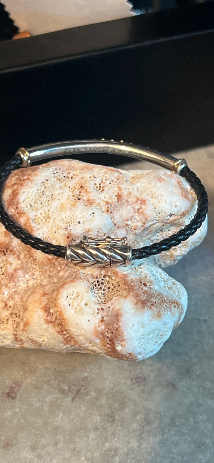David Yurman Black Diamond 925 leather bracelt with Chevron Motif 7″