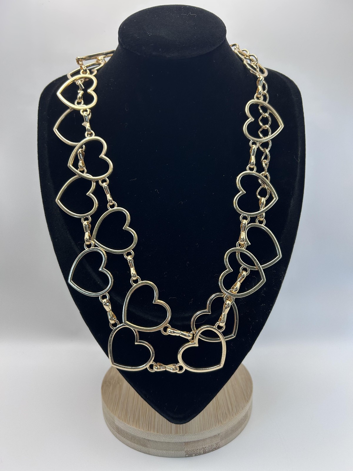 Necklace Gold Tone Open Heart Link Chain Statement Lobster Clasp 27 Inch Womens