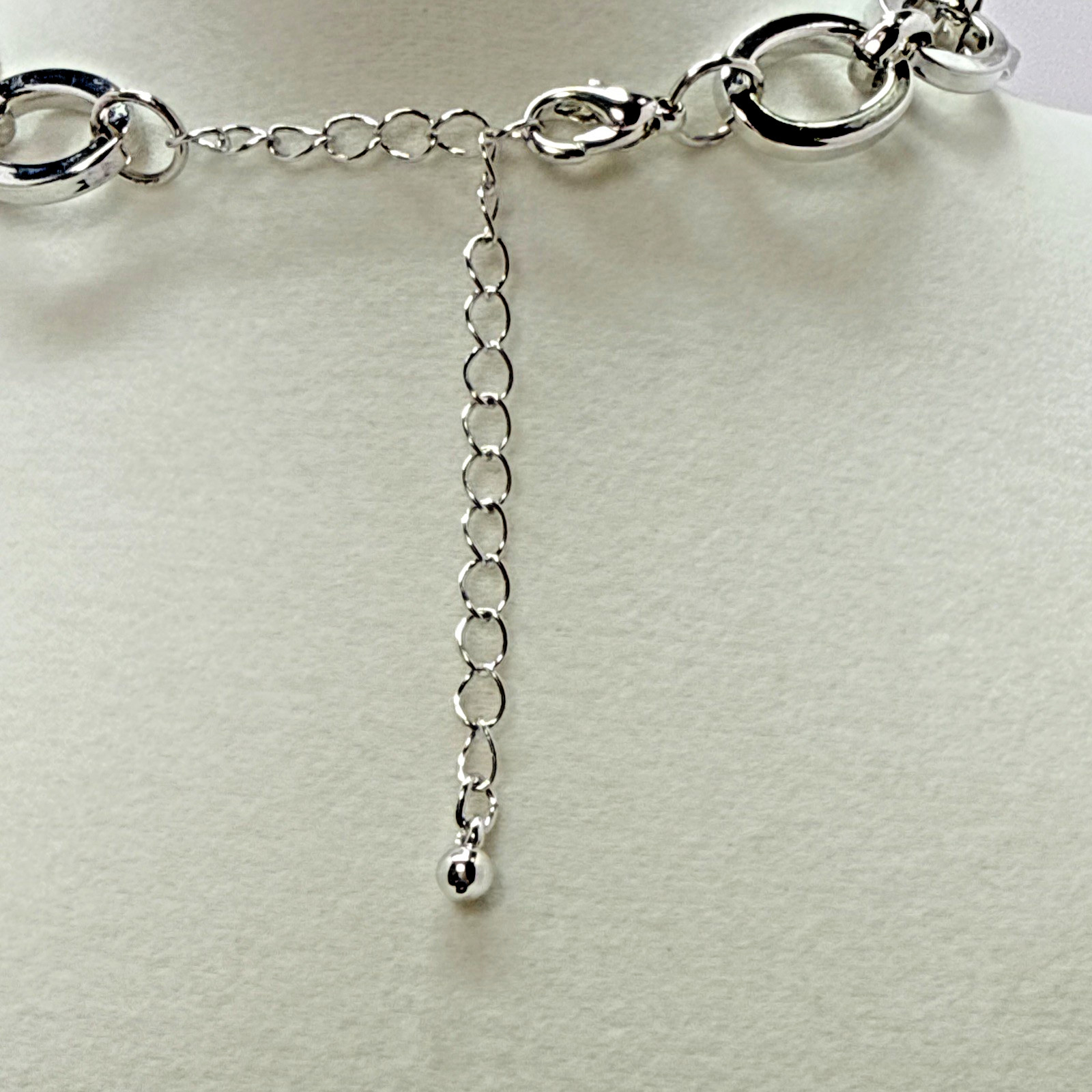 Vintage Statement Clear Rhinestone Silver Tone Collar Cluster Bib Necklace