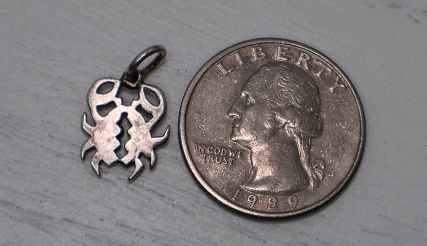 Retired James Avery 925 Scorpio Scorpion Zodiac Charm 1.20G / 0.7in