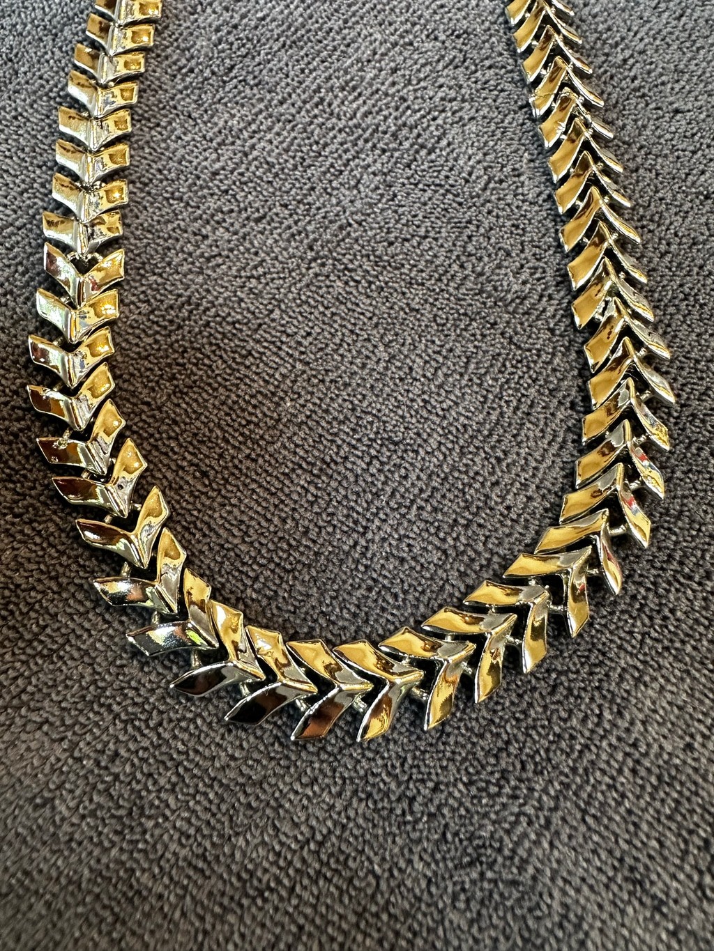 Unbranded Silver Chevron Link Necklace