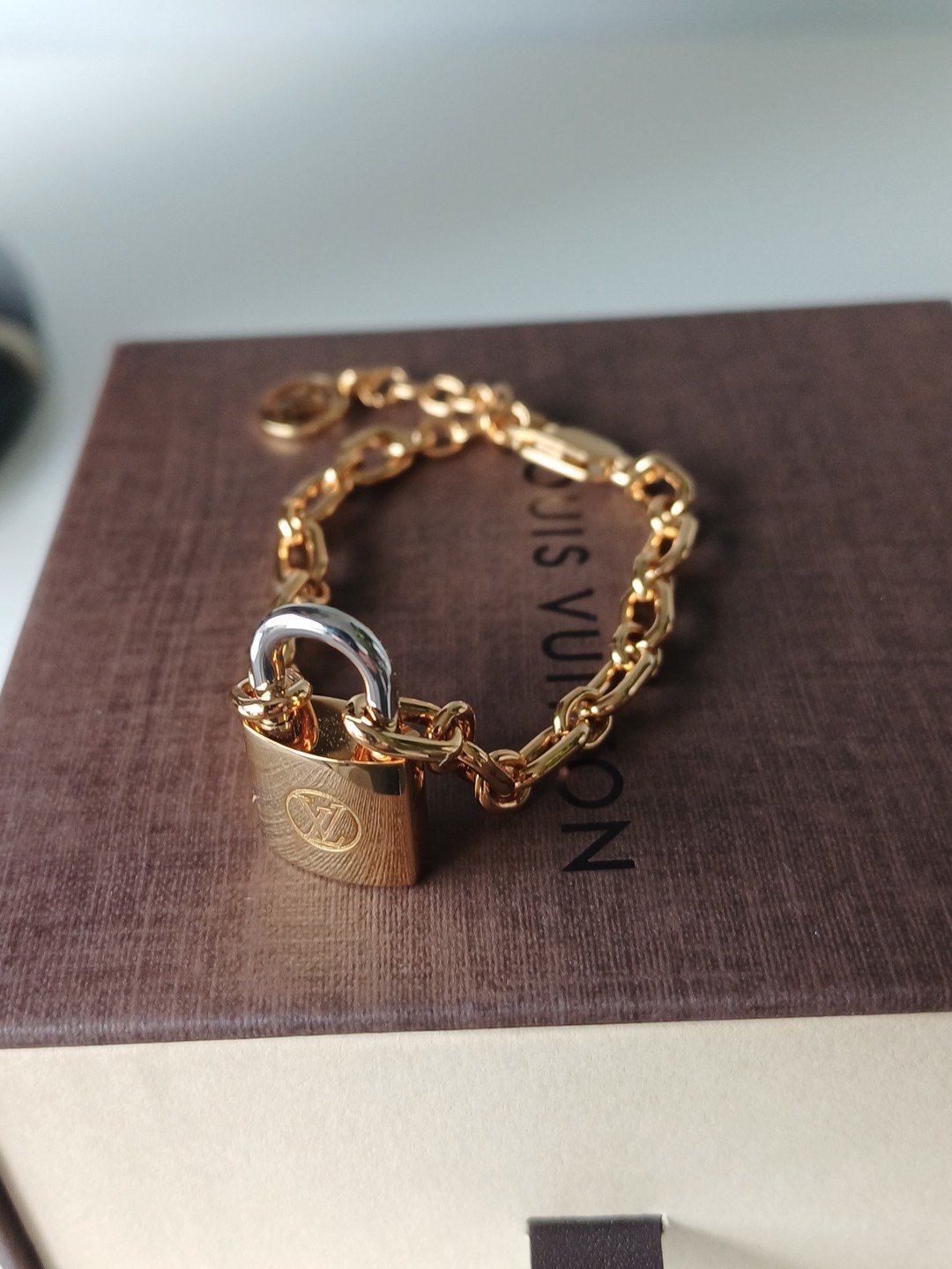 LOUIS VUITTON PADLOCK BRACELET 18CM, TWO TONE TONE – NEW-AUTHENTIC