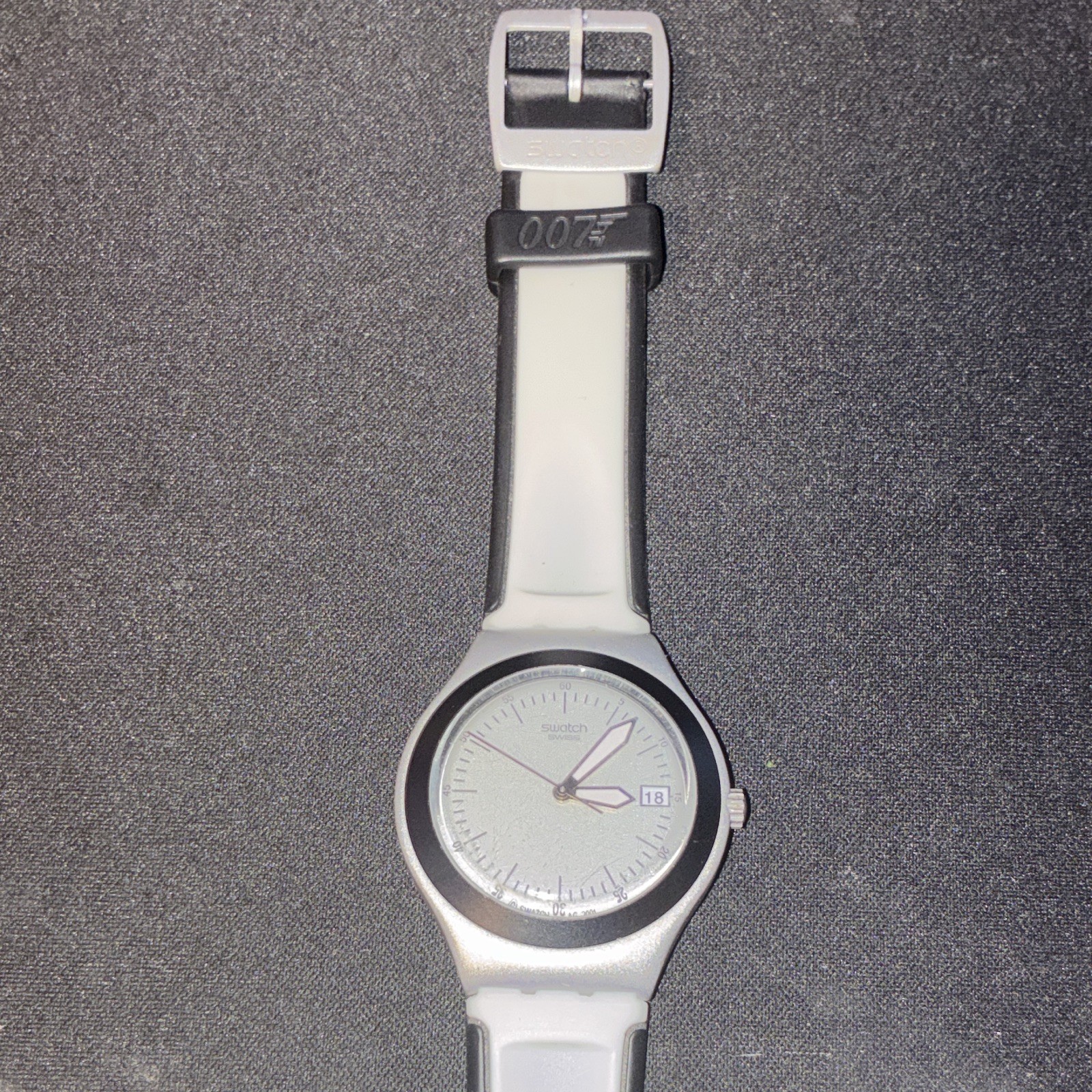 Swatch Irony Big “Live and Let Die” (YGS4012) 007 James Bond