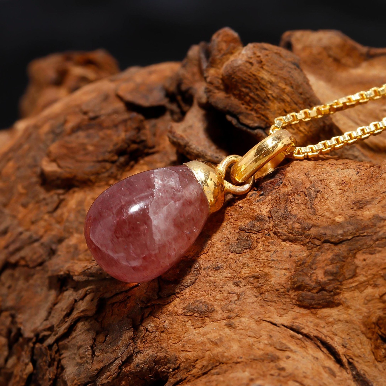 Natural Red Strawberry Quartz Teardrop Chain Pendant 925 Sterling Silver Jewelry
