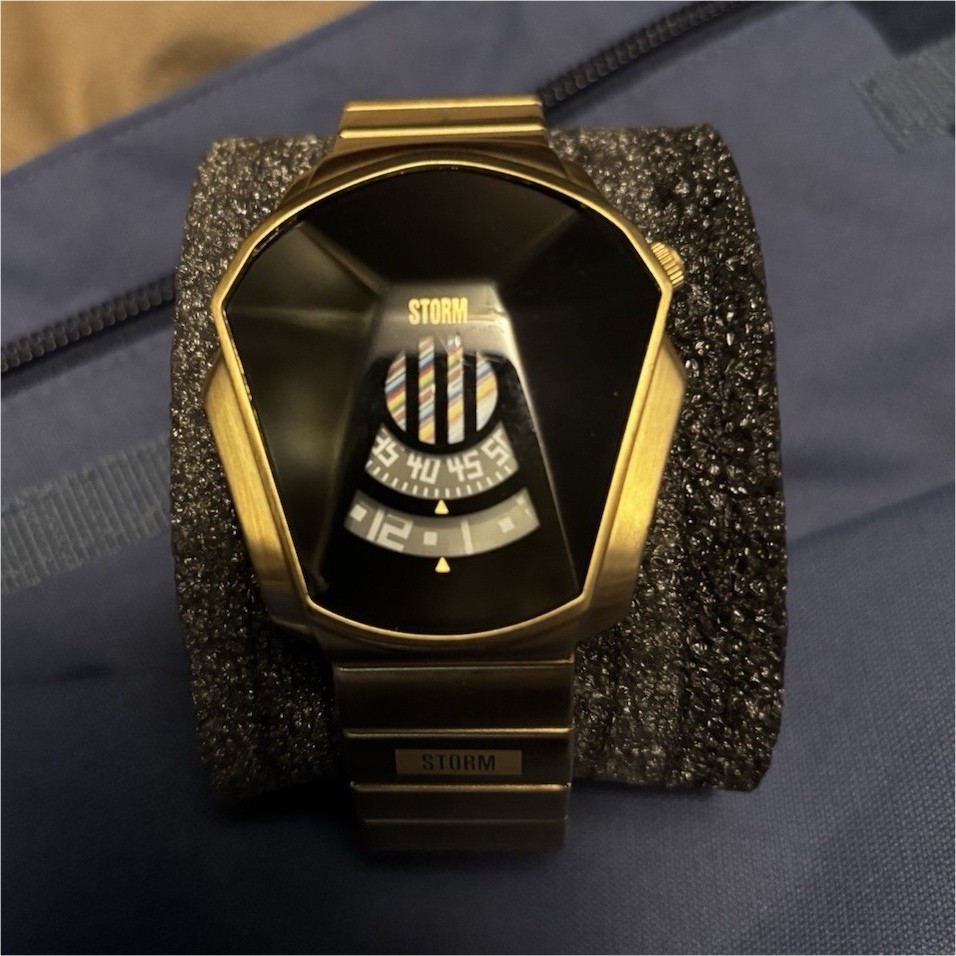 STORM Darth Quartz Analog Gold Tone Bracelet Watch Black Dial Date 44mm 50m