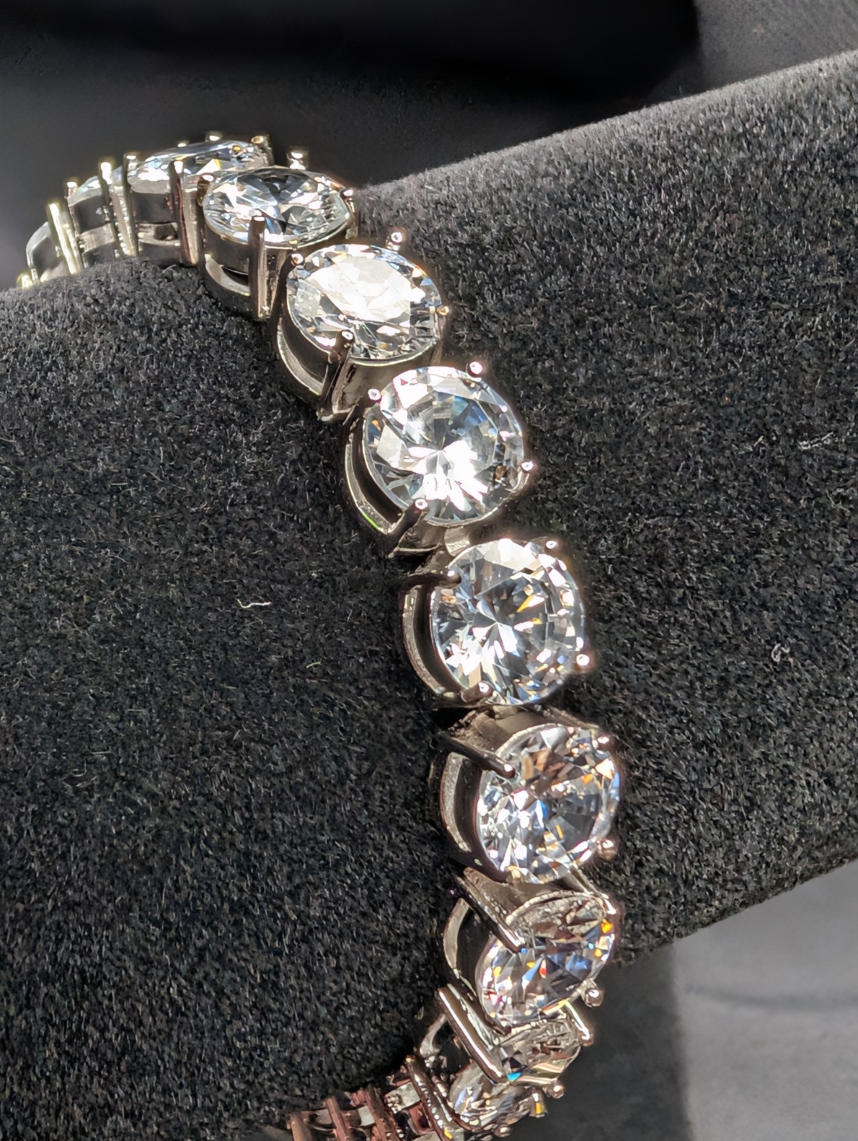 Stunning Sterling Silver CZ Tennis Bracelet 7 Inch