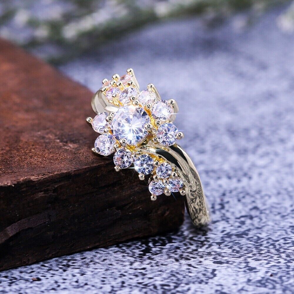Stunning 2.20Ct Round Cut Simulated Diamond Wedding Ring 14K Yellow Gold Plated