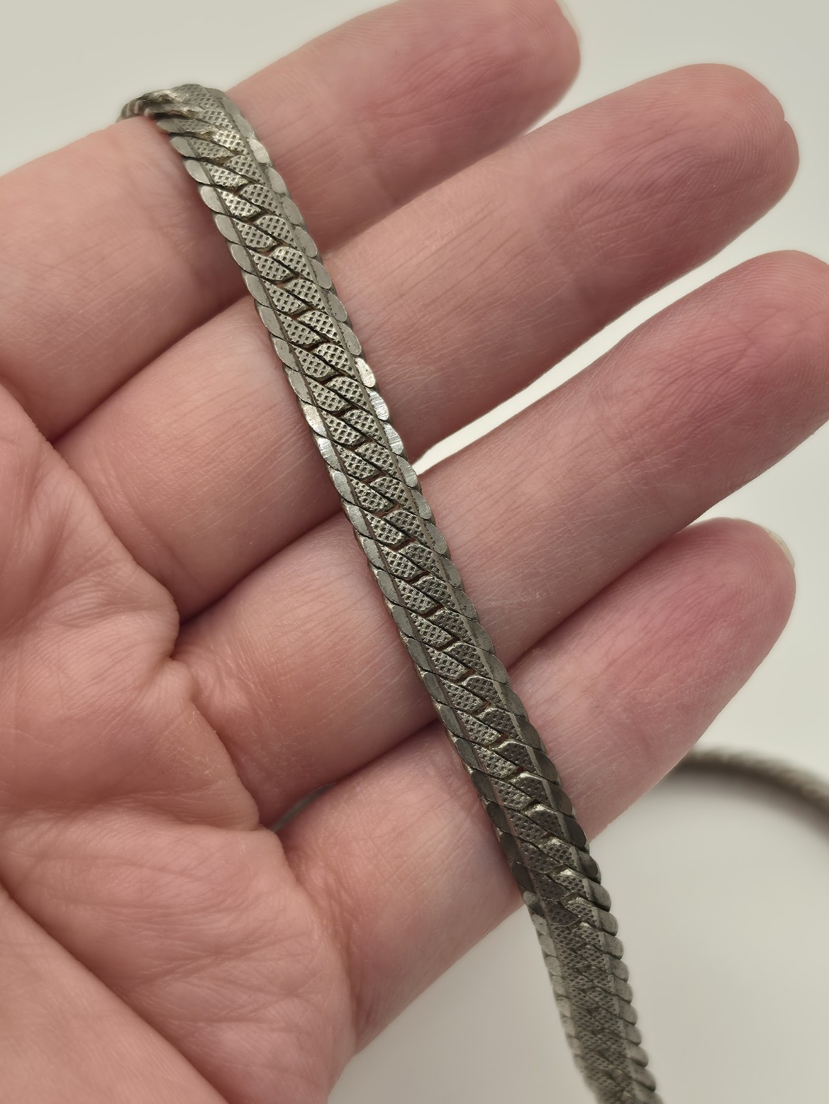 Vintage Sterling Silver 925 Herringbone Chain Necklace – 22″ & 32 Grams Heavy!