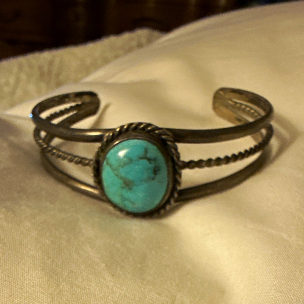 Silver Tone Turquoise Oval Bezel Adjustable Cuff Bracelet, Unisex Adults